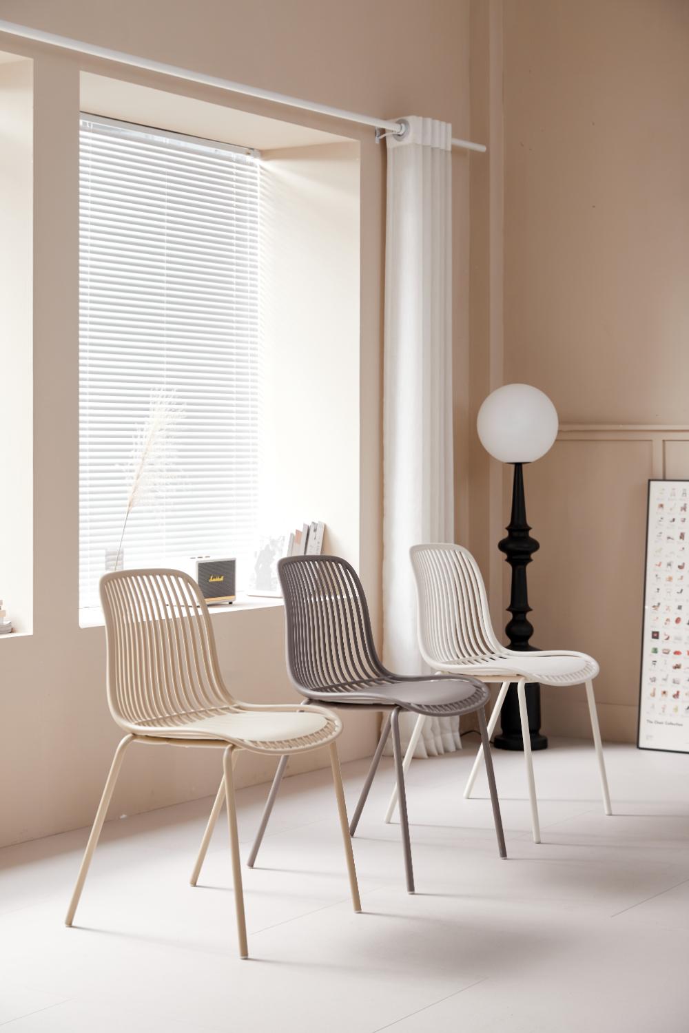 Set de 6 Sillas Barcelona, Color Beige, con Espaldar en Líneas Diseño Moderno