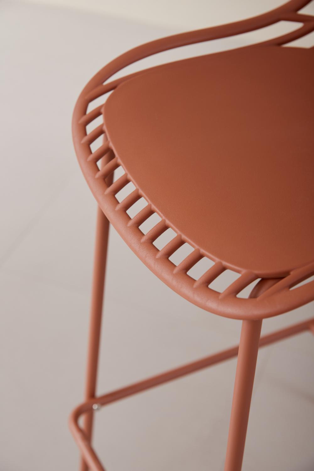 Set de 4 Sillas para Bar Tulum, Color Terracota, Diseño Moderno