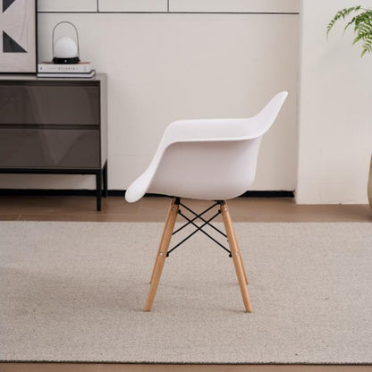 Set de 4 Sillas Eymos, Color Blanco, con Espaldar y Patas en Madera