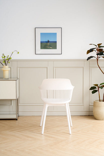 Silla con Cojín Max, Color Blanco, con Espaldar en Rejilla, vista lateral