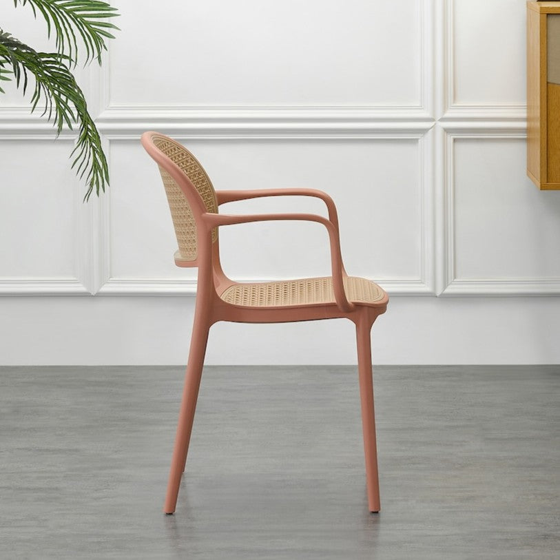 Set de 4 Sillas con Brazos Nest, Color Salmón y Beige, con Espaldar y Asiento en Rejilla
