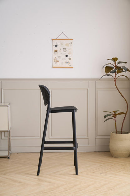 Silla para Bar Río, Color Negro, Diseño Moderno, vista lateral