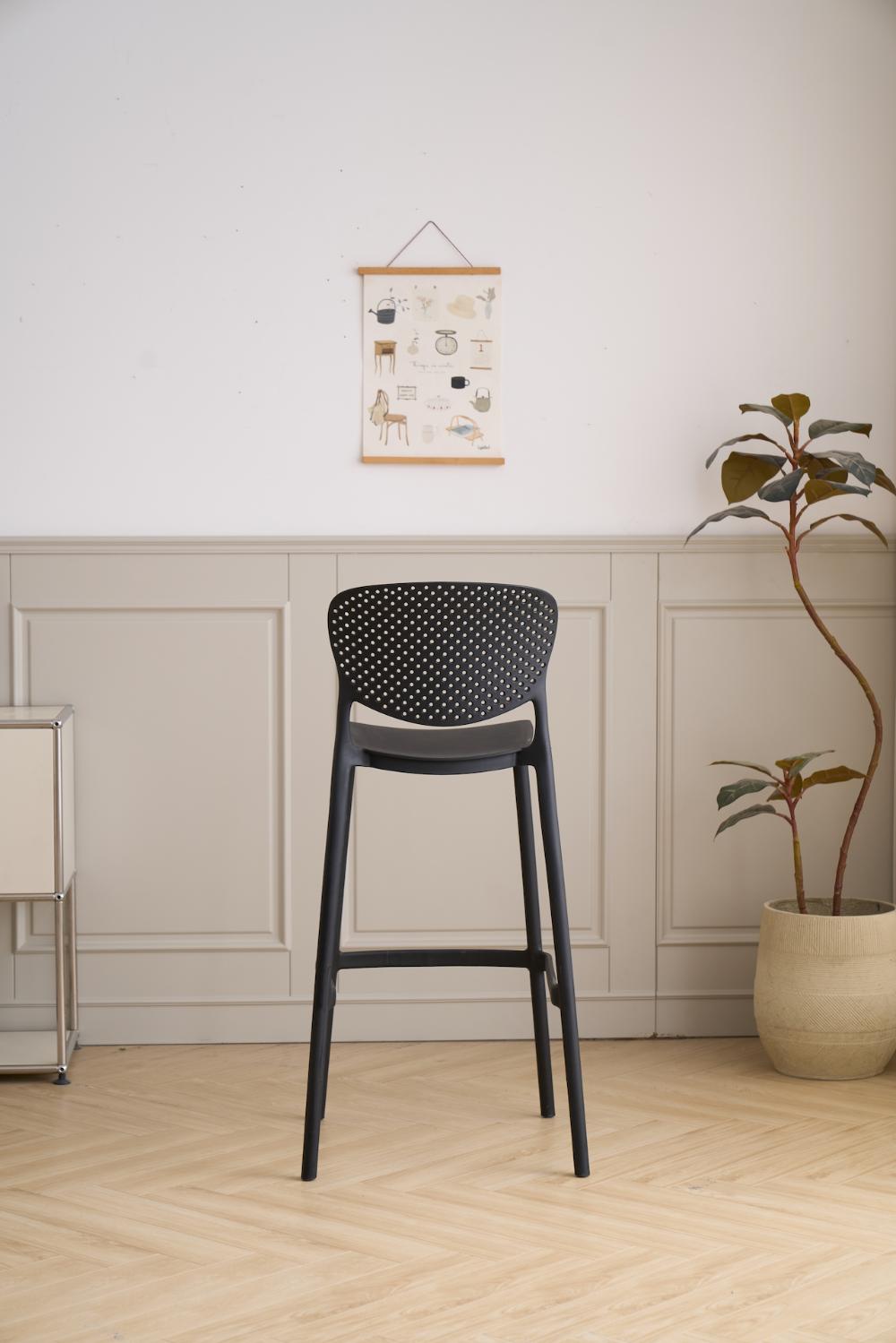 Silla para Bar Río, Color Negro, Diseño Moderno, vista posterior