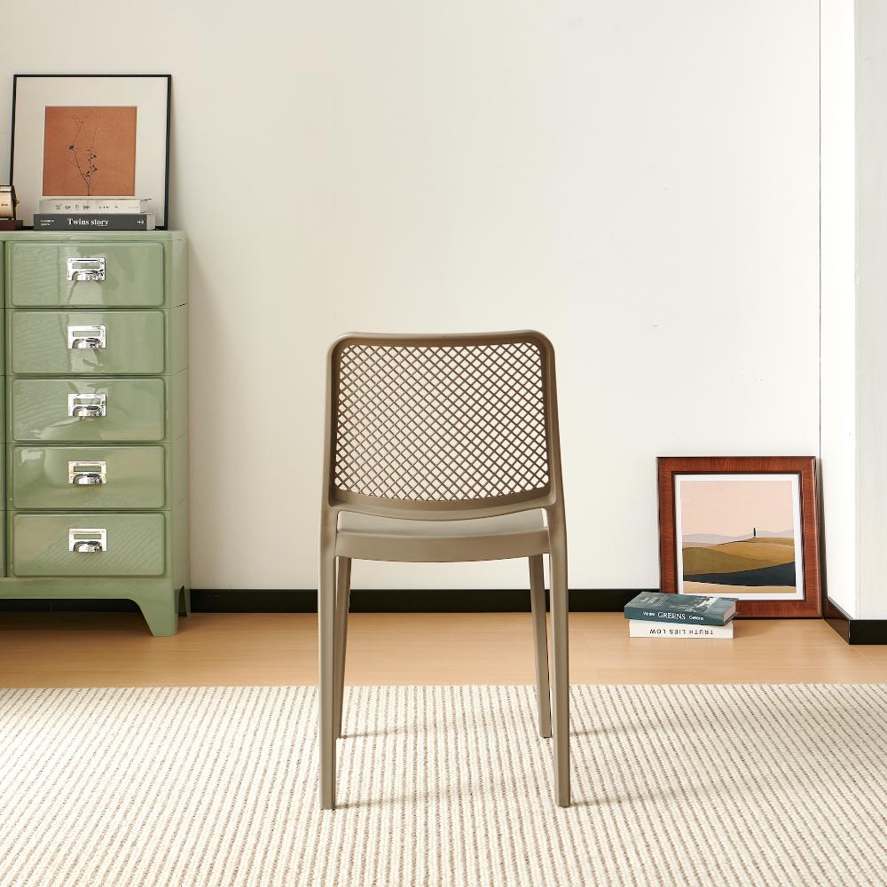 Set de 2 Sillas Manhattan, Taupe, con Espaldar en Rejilla y Diseño Minimalista