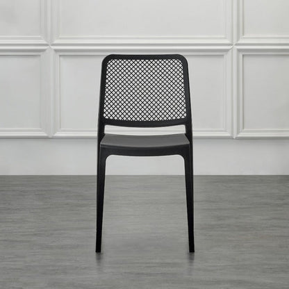 Set de 4 Sillas Manhattan, Negra, con Espaldar en Rejilla y Diseño Minimalista