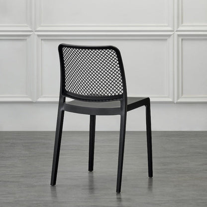Set de 4 Sillas Manhattan, Negra, con Espaldar en Rejilla y Diseño Minimalista