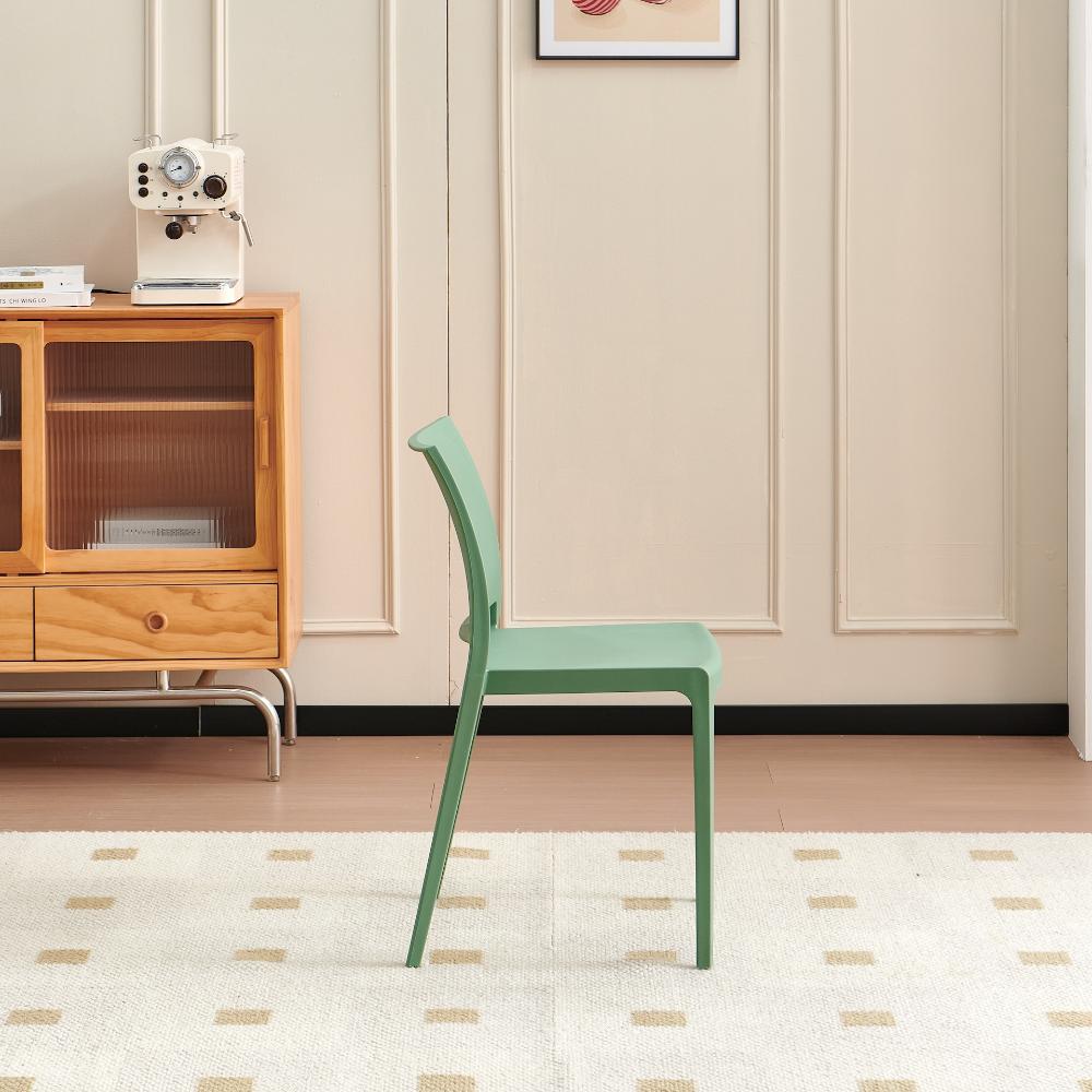 Set de 4 Sillas Soho, Verde, con Espaldar Cerrado y Diseño Minimalista
