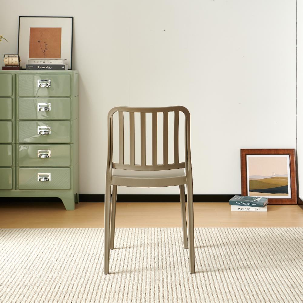 Set de 4 Sillas Brooklyn, Taupe, con Espaldar en Rayas y Diseño Minimalista