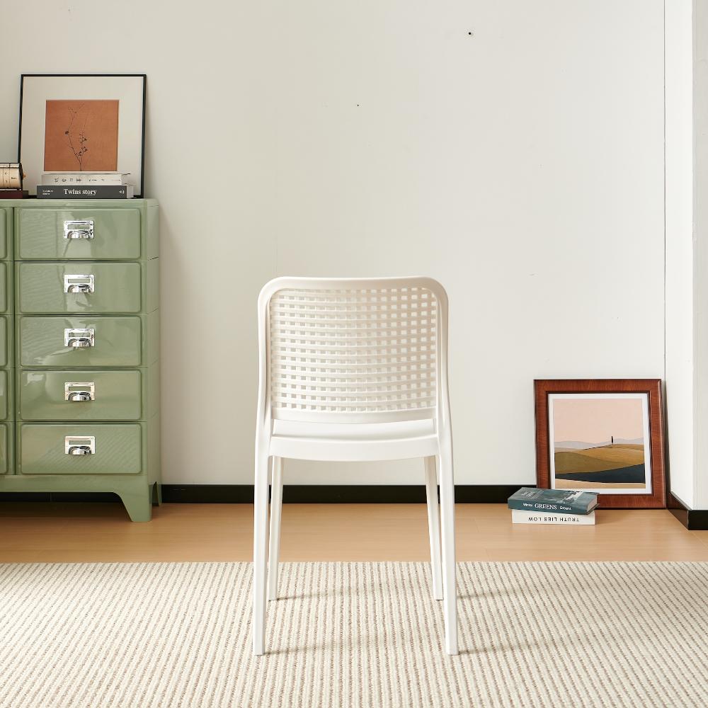 Set de 4 Sillas Bronx , Blanco, con Espaldar en Cuadrados y Diseño Minimalista