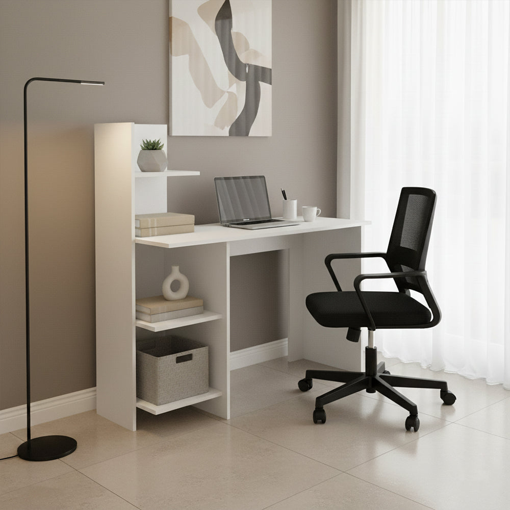 Silla de Escritorio Regal, Negro, ergonómica con reposabrazos, vista frontal