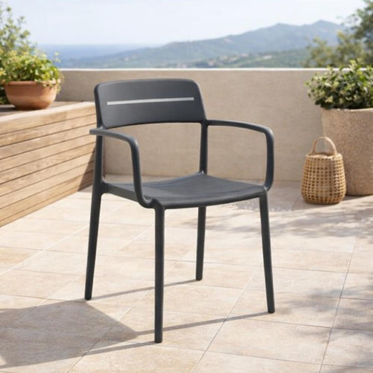 Silla Sicilia, Color Negro, con Espaldar, Reposa Brazos y Diseño Minimalista