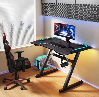 Escritorio gamer Silver negro con luz LED y estructura metálica 100 cm
