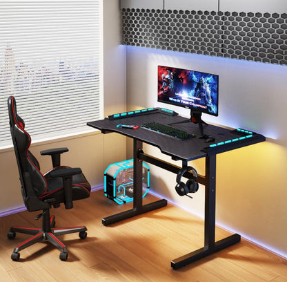 Combo Gamer Rage, Incluye Escritorio y Silla Gamer, en ambiente