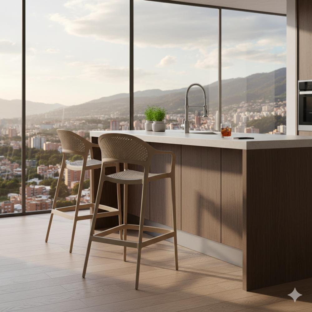 Silla para Bar Curitiva, Taupe, con Reposa Pies Doble Proposito, vista frontal