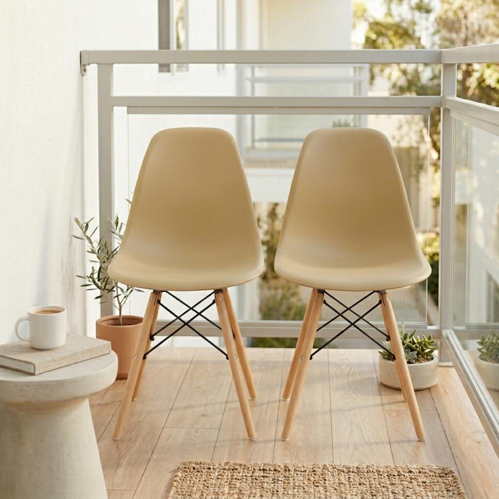 Set de 4 Sillas Eames, Color Taupe, con Patas de Madera