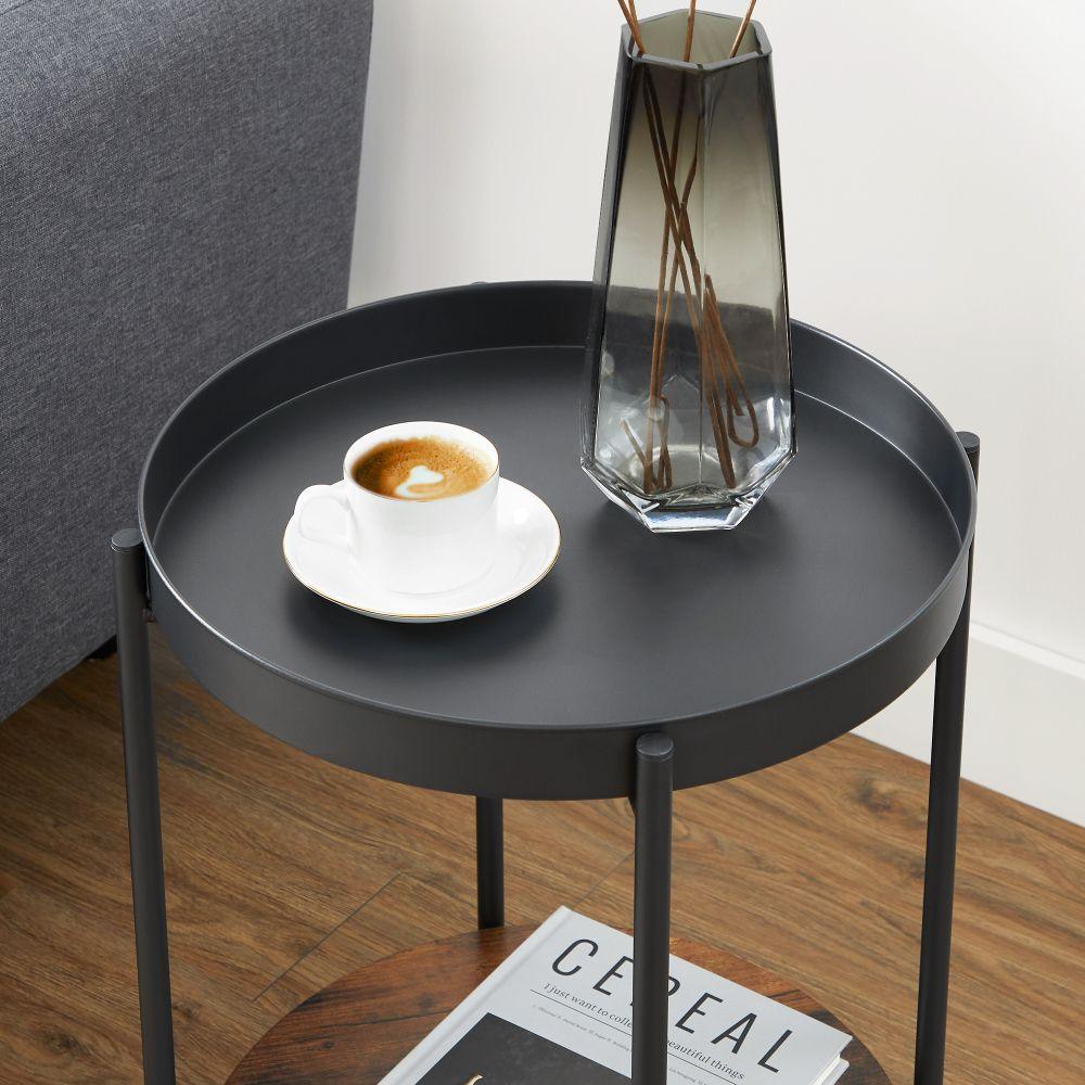 Mesa Auxiliar Tree, Negro y Roble, Ideal para Espacios Reducidos, en ambiente