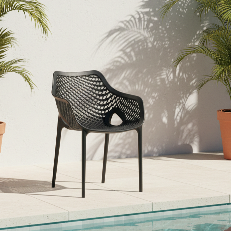 Set de 4 Sillas con Brazos Miame, Negro, con Espaldar y Diseño Moderno
