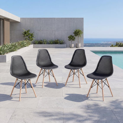 Set de 4 Sillas Aira, Color Negro, con Espaldar y Patas en Madera