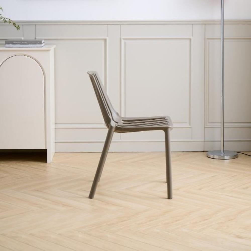 Set de 4 Sillas Tanger, Taupe, con Espaldar y Diseño Moderno