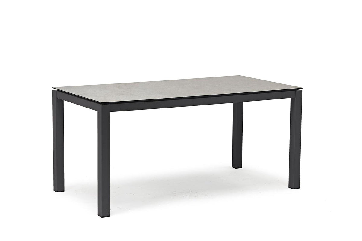 Comedor de exterior Jónico negro con mesa y 4 sillas de rattan sintético – vista 4